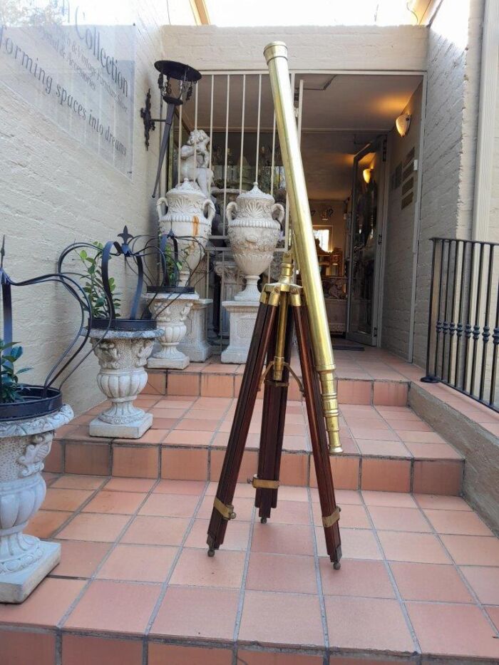 20th Century Antique Solid Brass Nautical Telescope On Wooden Tripod Legs - Image 2