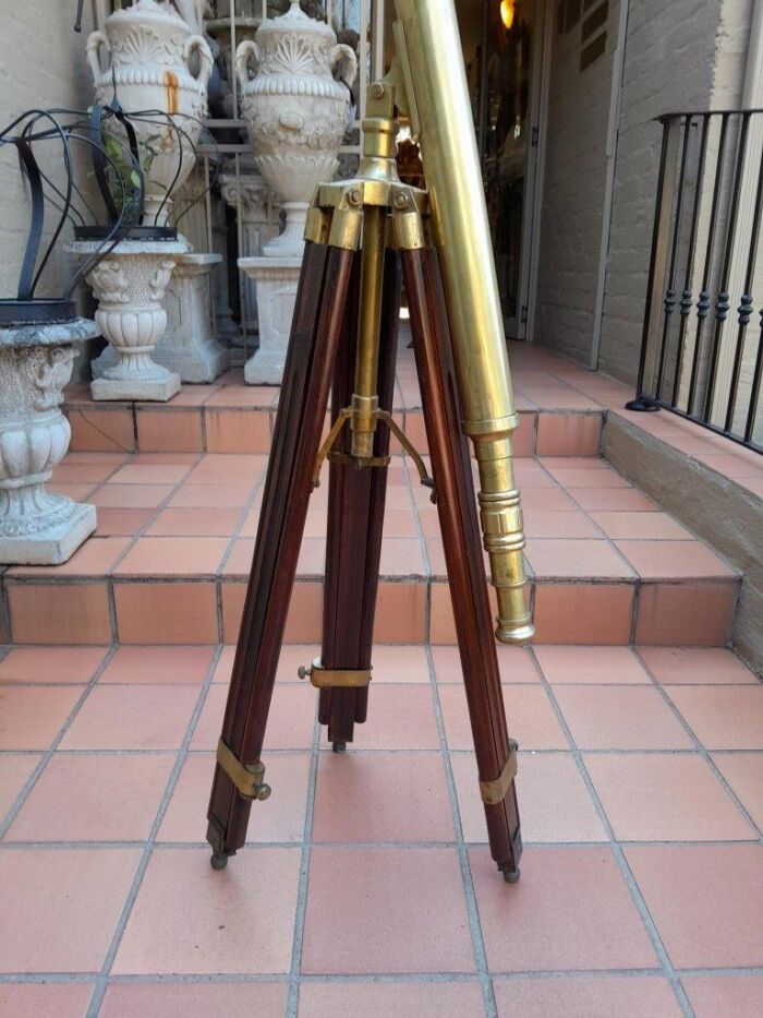 20th Century Antique Solid Brass Nautical Telescope On Wooden Tripod Legs - Image 5