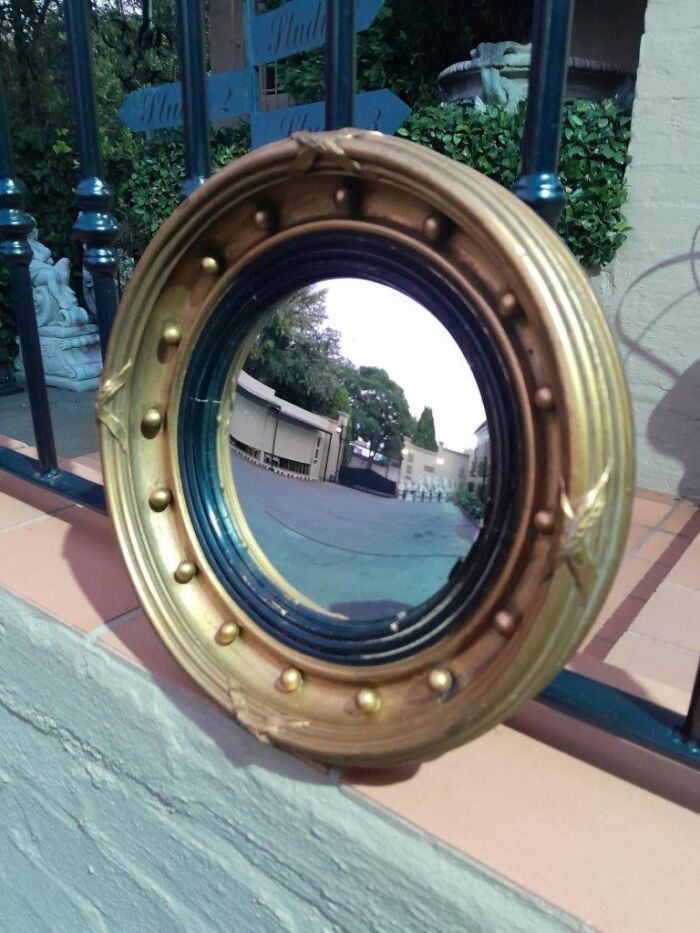 A 20TH Century Regency Style Gilt Painted Ebonised Convex Mirror - Image 3