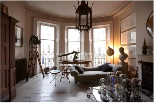 Antique furniture decor story