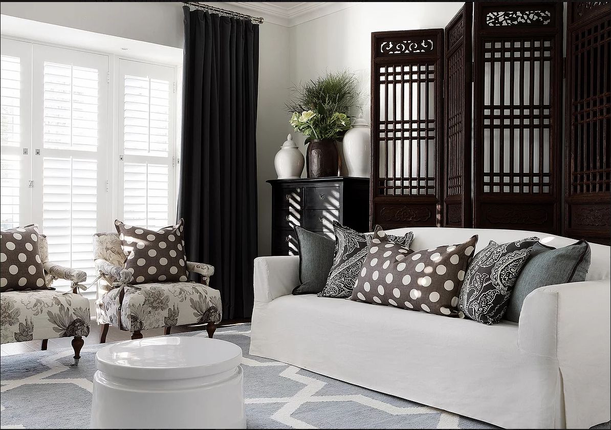 Black & white palette with antique funiture