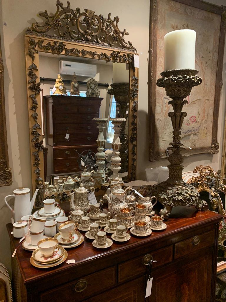 antiques-furniture